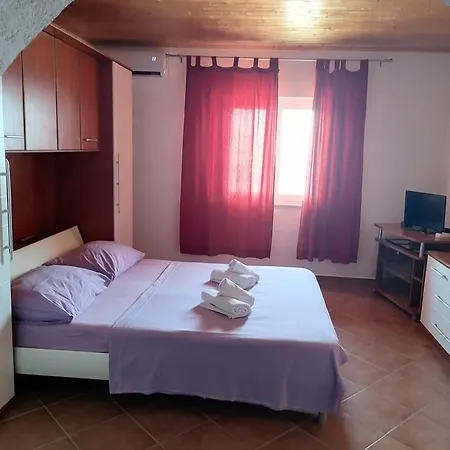 Iva Apartment