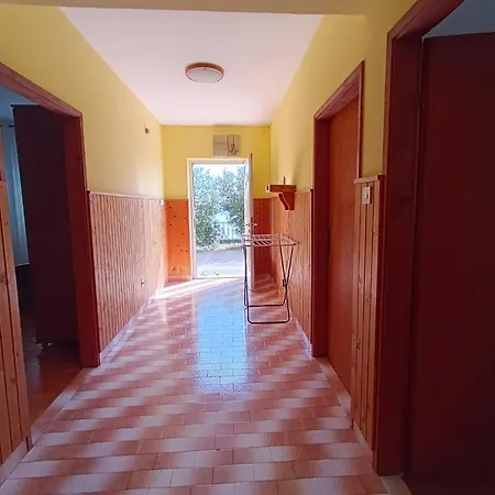 Iva Apartment Tribanj-Kruscica