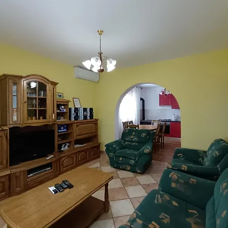 Iva Apartment